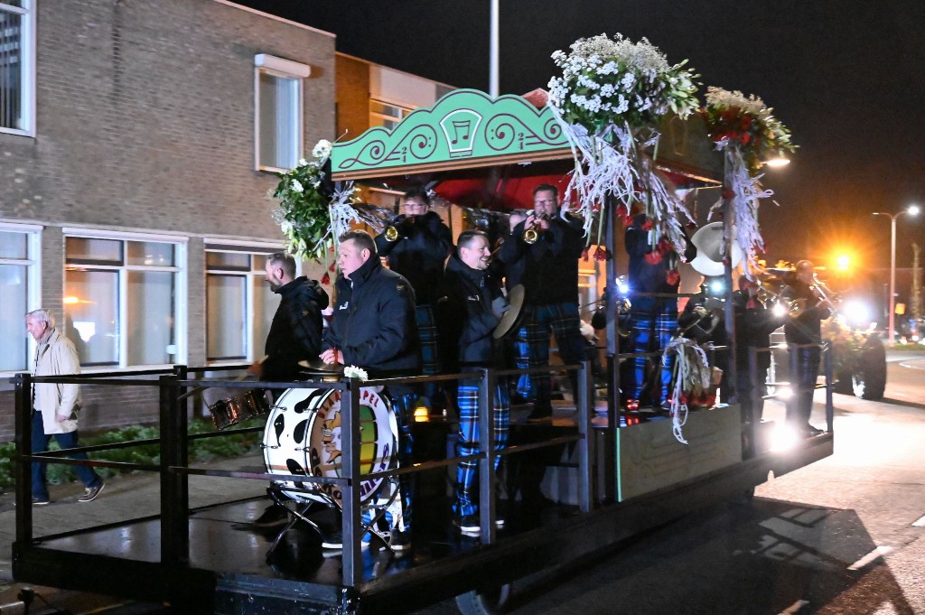../Images/Verlicht bloemencorso 2024 152.jpg
